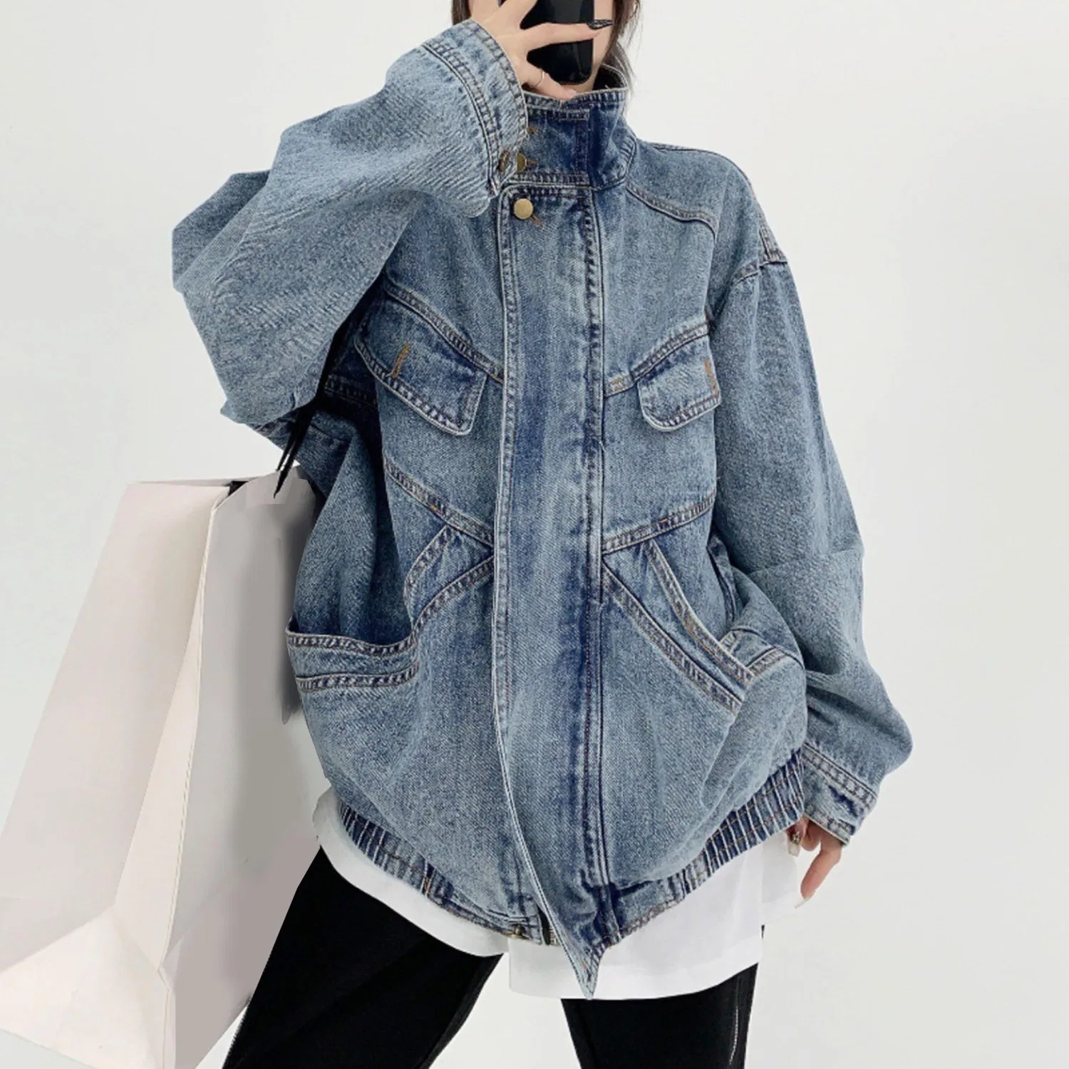 Женская джинсовая куртка oversize с высоким воротником, модель Shacket, с молнией, потертая, Blu — фото 2