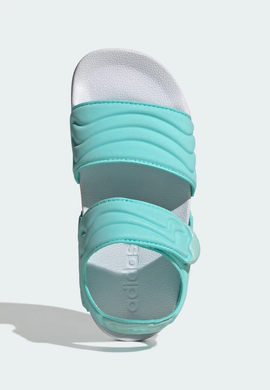 Сандалии ADIDAS SPORTSWEAR 'Adilette' зеленого цвета — фото 2