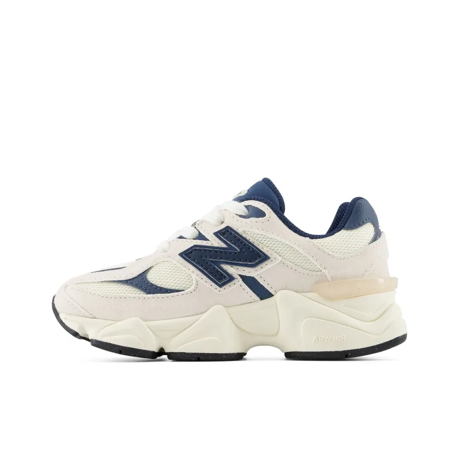 Кроссовки New Balance '9060 Lace' белого цвета