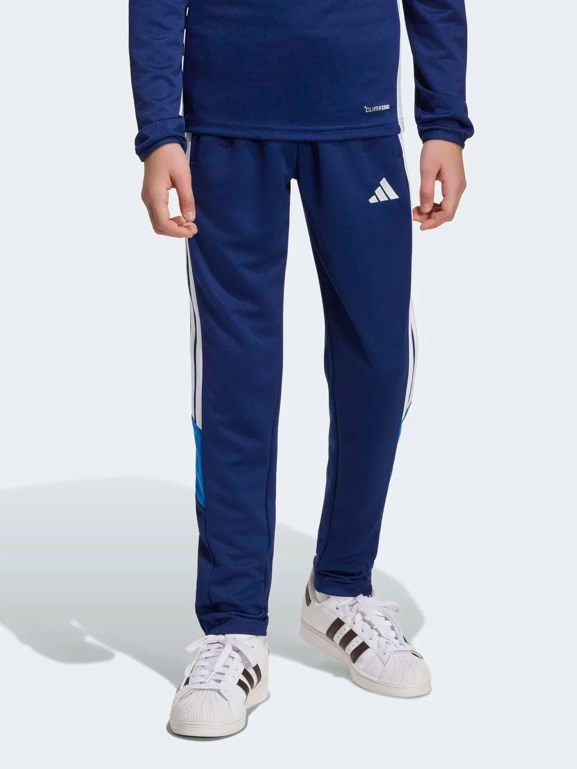 Тренировочные брюки Tiro 26 Essentials adidas, синие