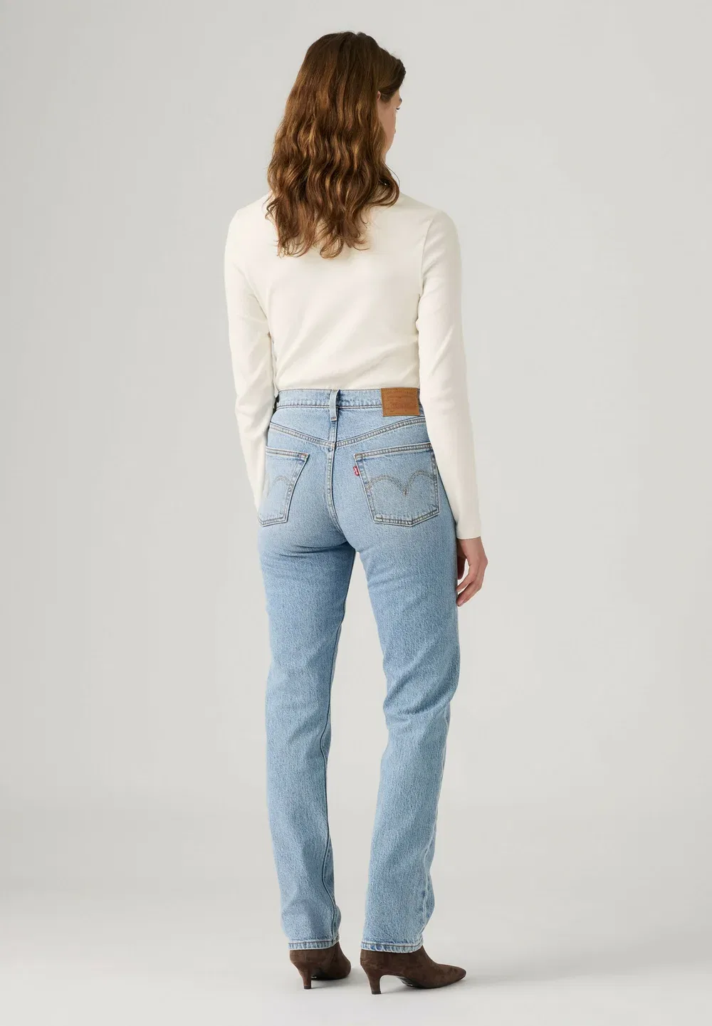 Женские джинсы 501 - джинсы прямого кроя Levi'S, Pretty Pleasing - Med Indigo - Worn In - — фото 3