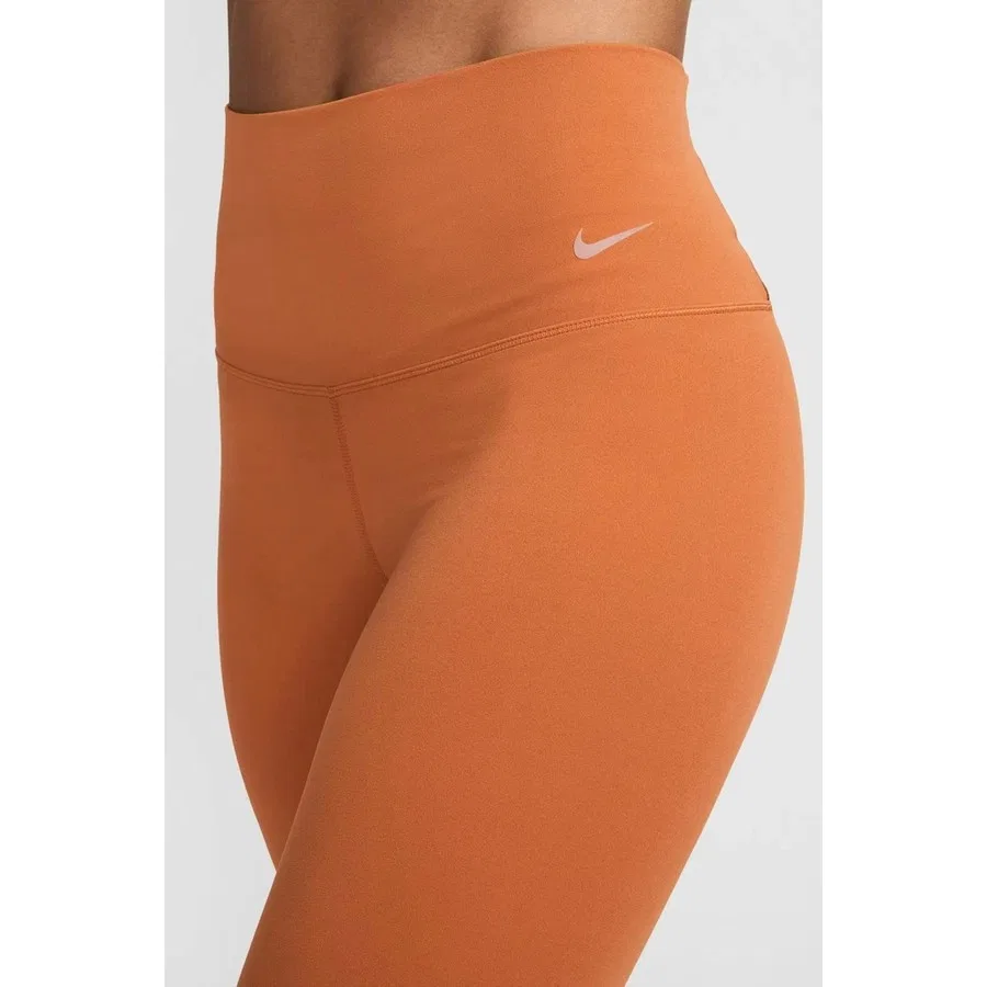 Леггинсы спортивные с высокой посадкой и карманом Nike Dri Fit Zenvy Gentle Support High Waisted 7/8 Leggings, Терракотовый — фото 3