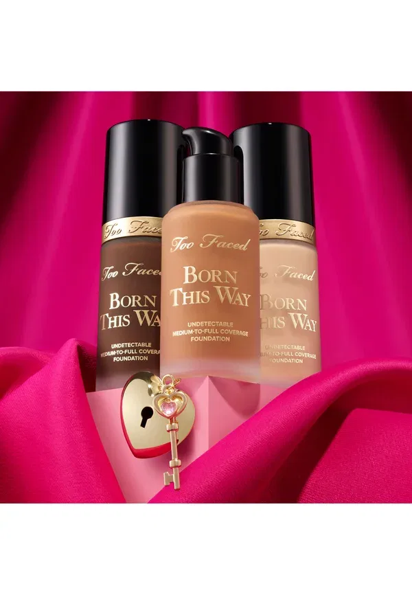 Тональная основа увлажняющая Born This Way Foundation Too Faced Seashell 30 мл, цвет seashell — фото 4