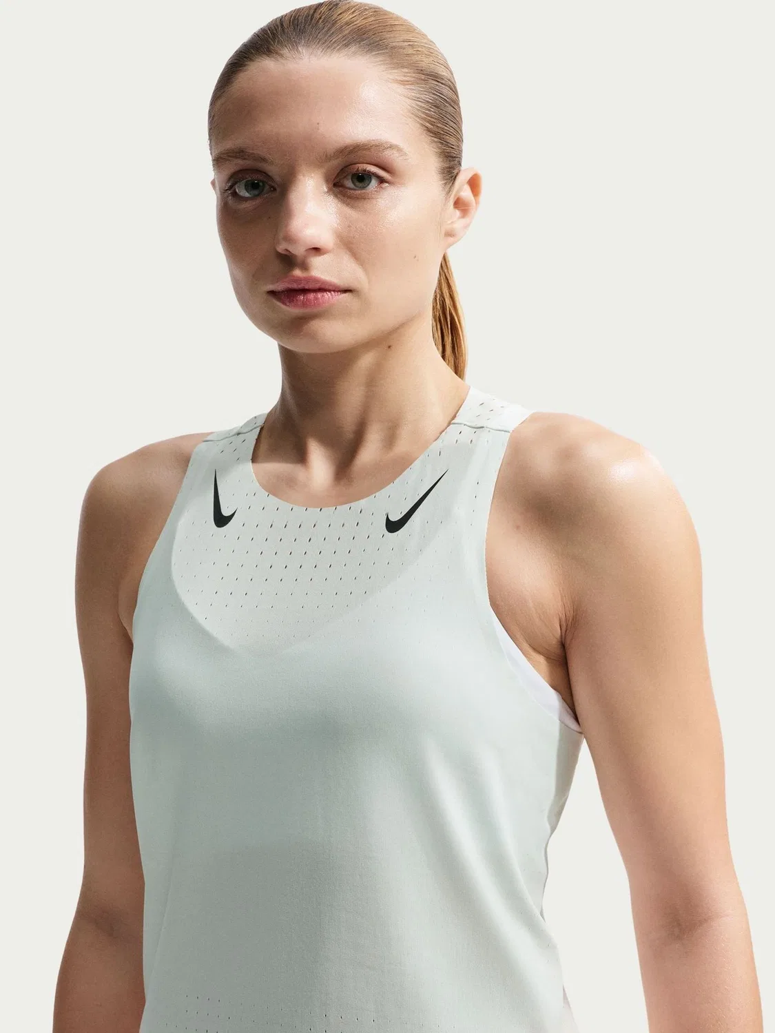 Топ для бега Nike AeroSwift Dri-FIT ADV, Бледно-зеленый — фото 4