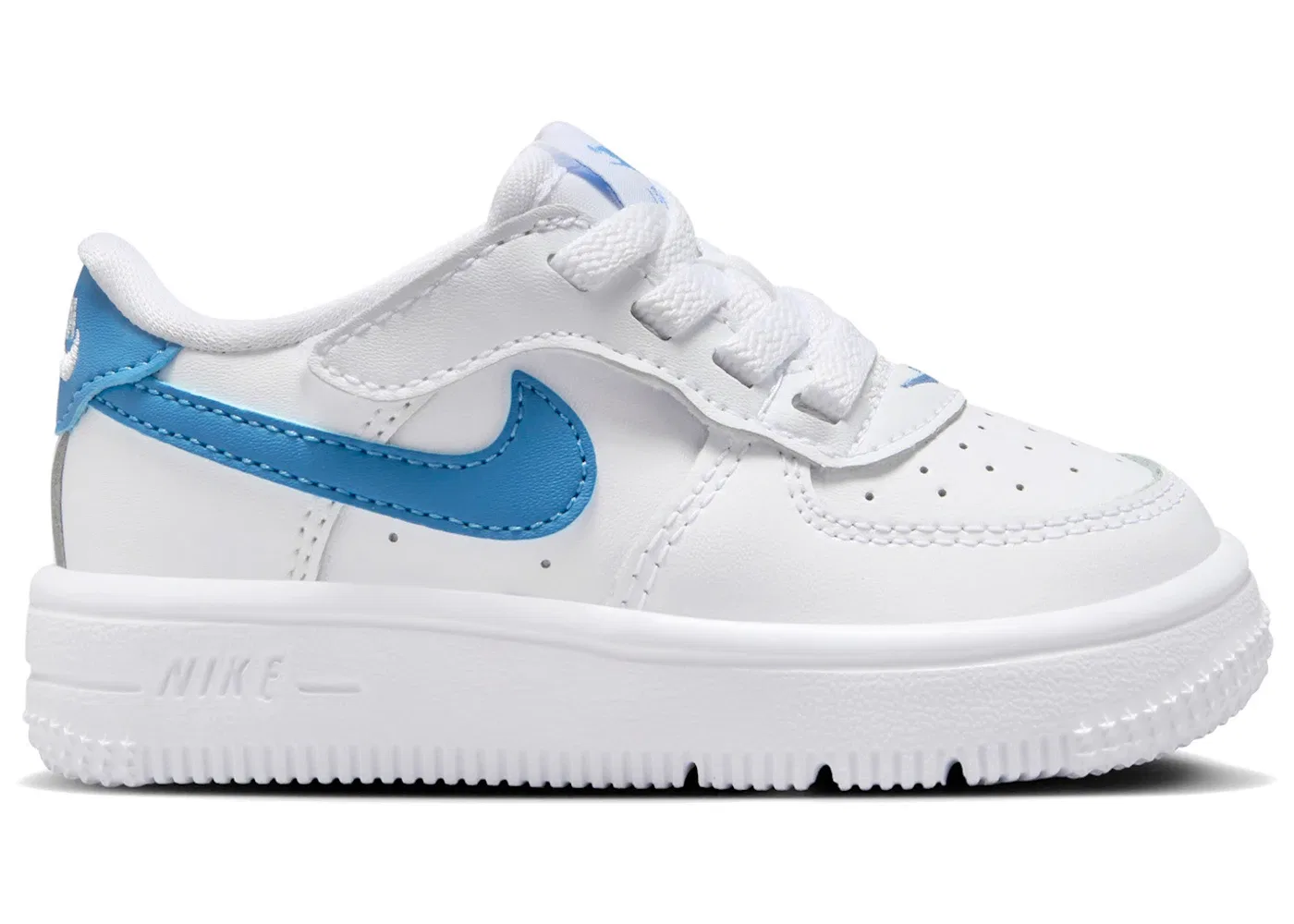 Детские кроссовки Lifestyle с системой EasyOn Nike Force 1 Low EasyOn, White/Blue Beyond