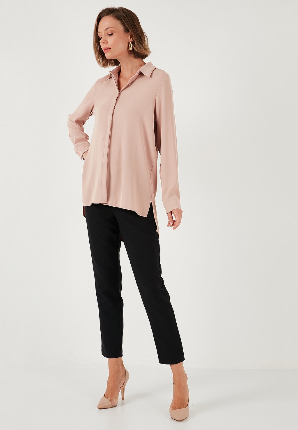 

Блузка на пуговицах REGULAR FIT LELA, серо-коричневый