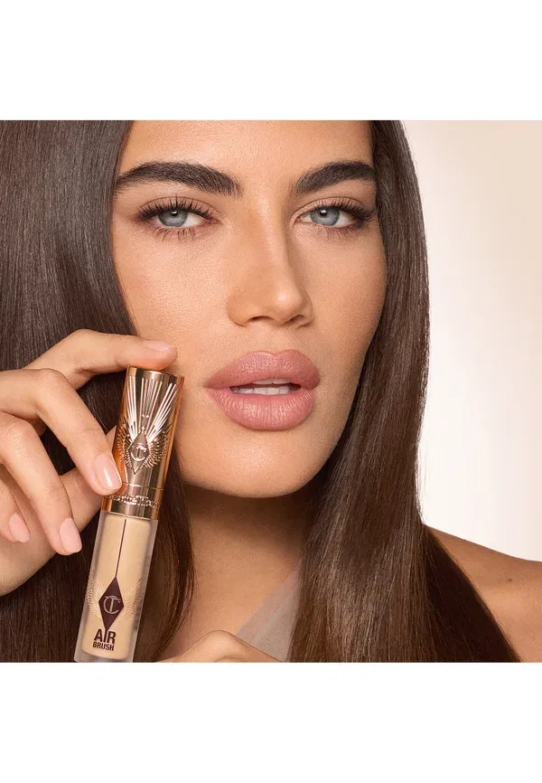 Консилер Airbrush flawless blur - консилер 8.3 г Charlotte Tilbury, цвет 3.5 fair — фото 2