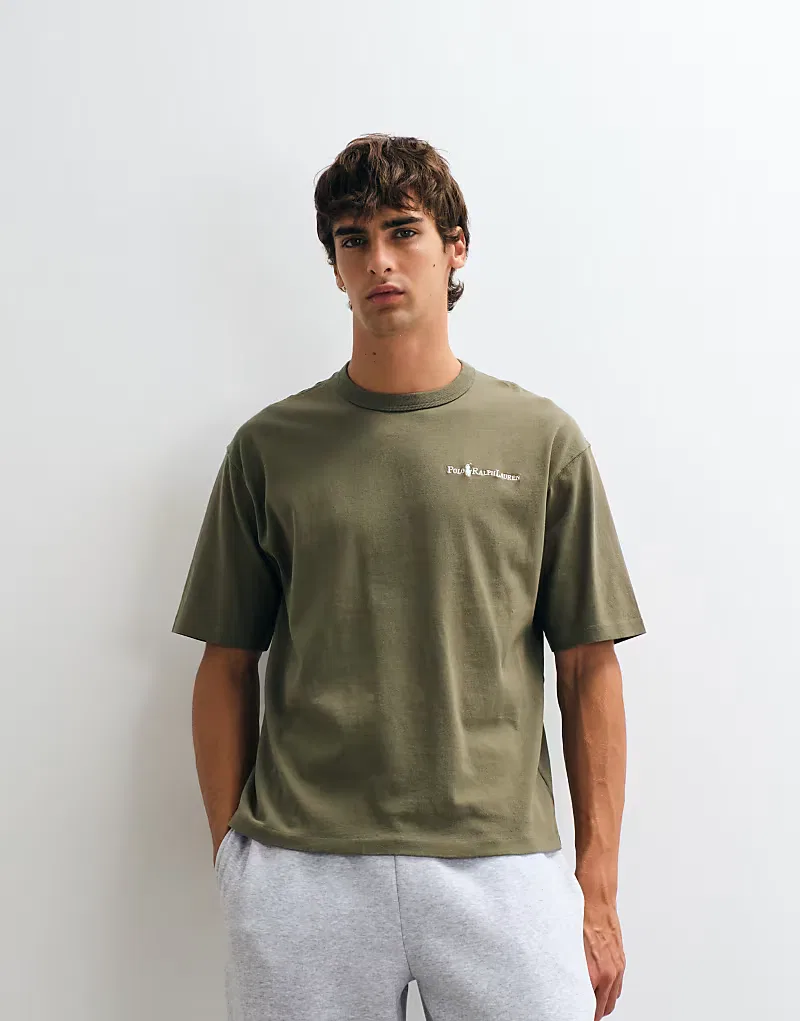 Футболка Polo Ralph Lauren из плотной ткани с принтом на спине, хаки
