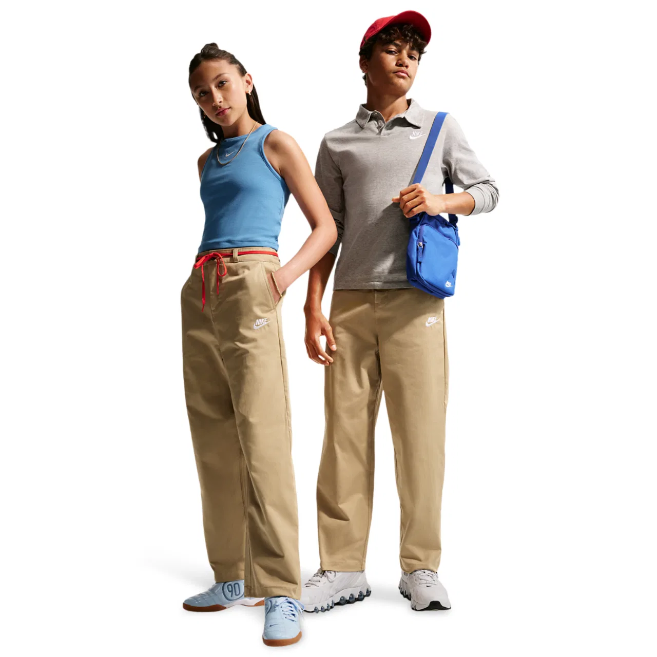 Детские брюки для мальчиков с завязками Nike NSW Club Woven Everyday Pant, Parachute Beige/White — фото 3