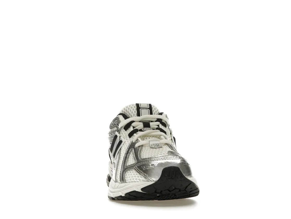 Детские кроссовки Lifestyle с технологией ABZORB New Balance 1906R, Silver Metallic Black — фото 2