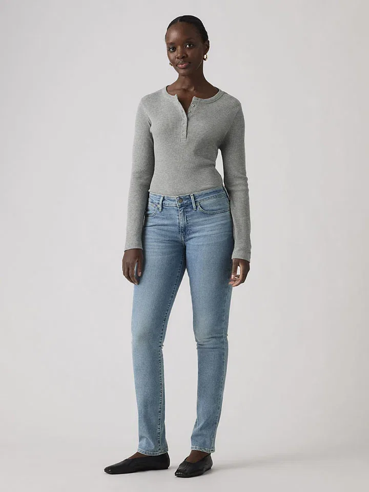 Женские джинсы Slim fit 712 Levi's, Hellblau — фото 2