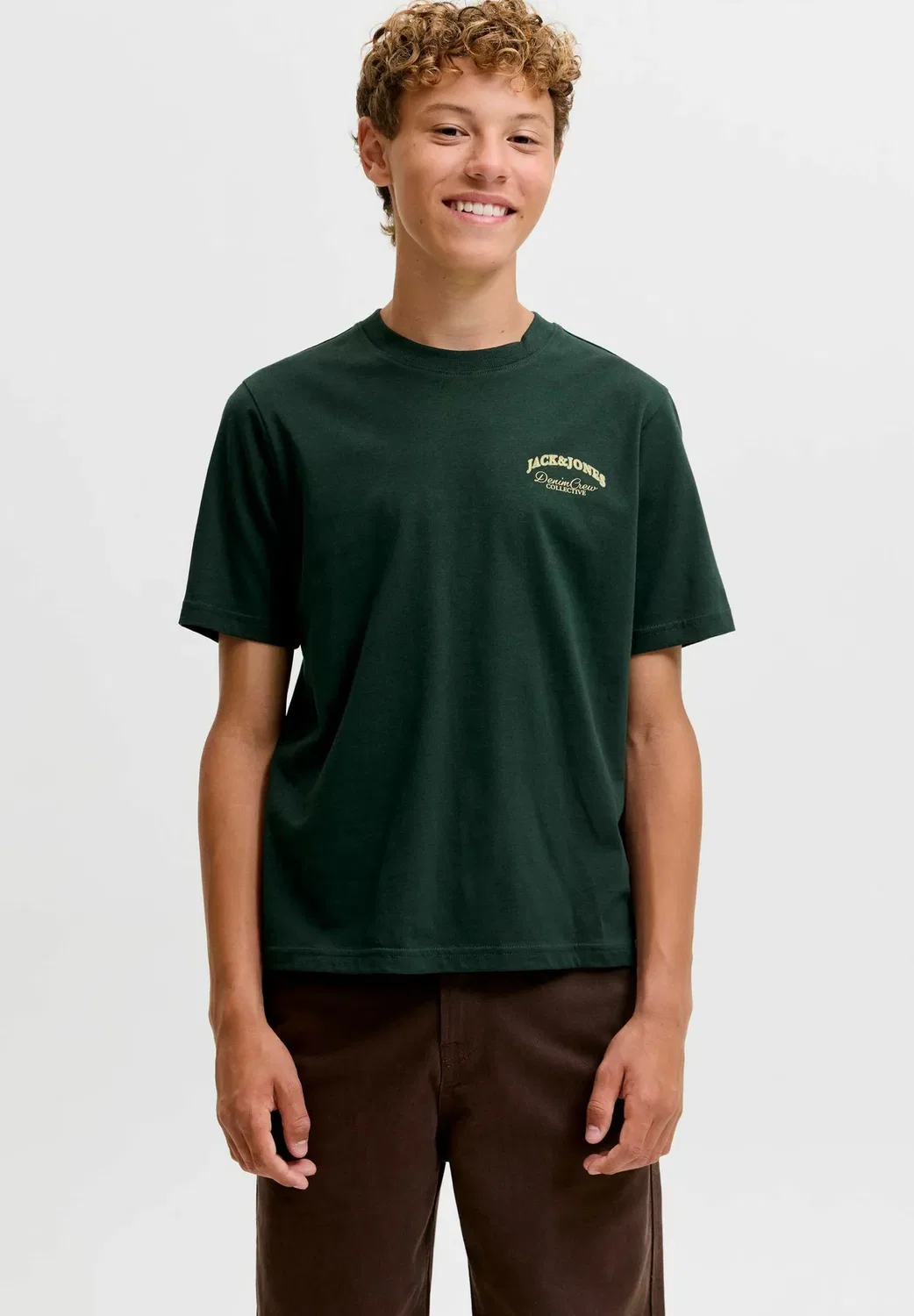 Футболка с принтом Jjebrandes backp relaxed tee ss sn jnr - print t-shirt Jack & Jones Junior, Scarab — фото 2