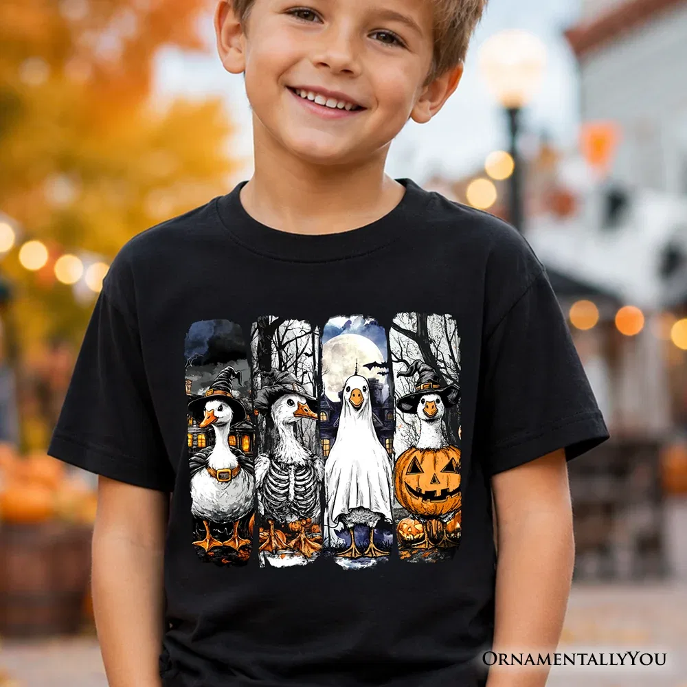Детская футболка для мальчиков с принтом Halloween Goose Kids T-Shirt OrnamentallyYou, черный — фото 2