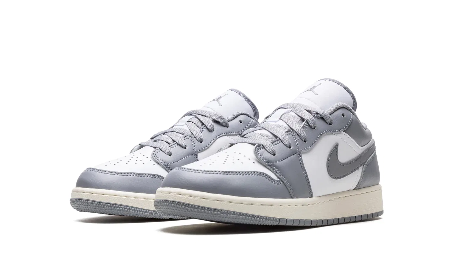 Детские кроссовки для мальчиков кожаные Air Jordan 1 Low NIKE, Purple — фото 2
