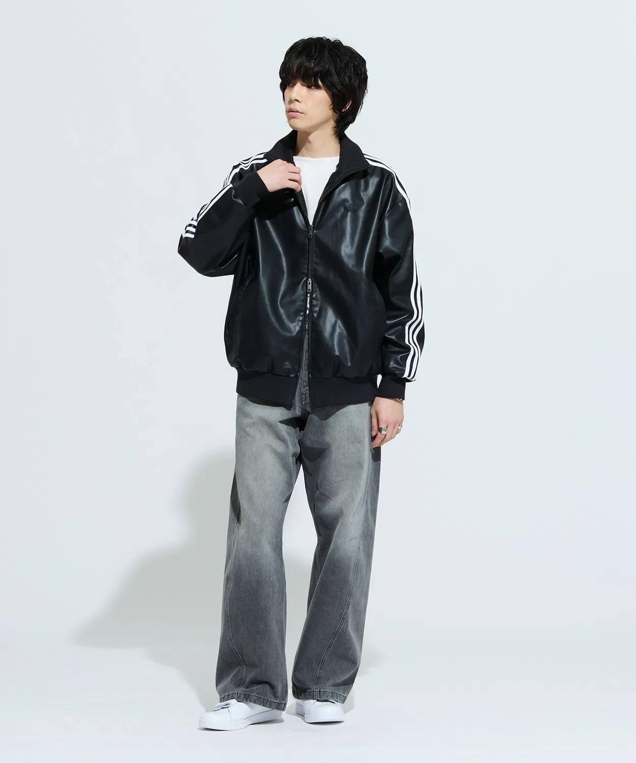 Мужское оверсайз-джерси с логотипом Adidas Originals, модель Treser 3S Track Top Adidas, Black — фото 4