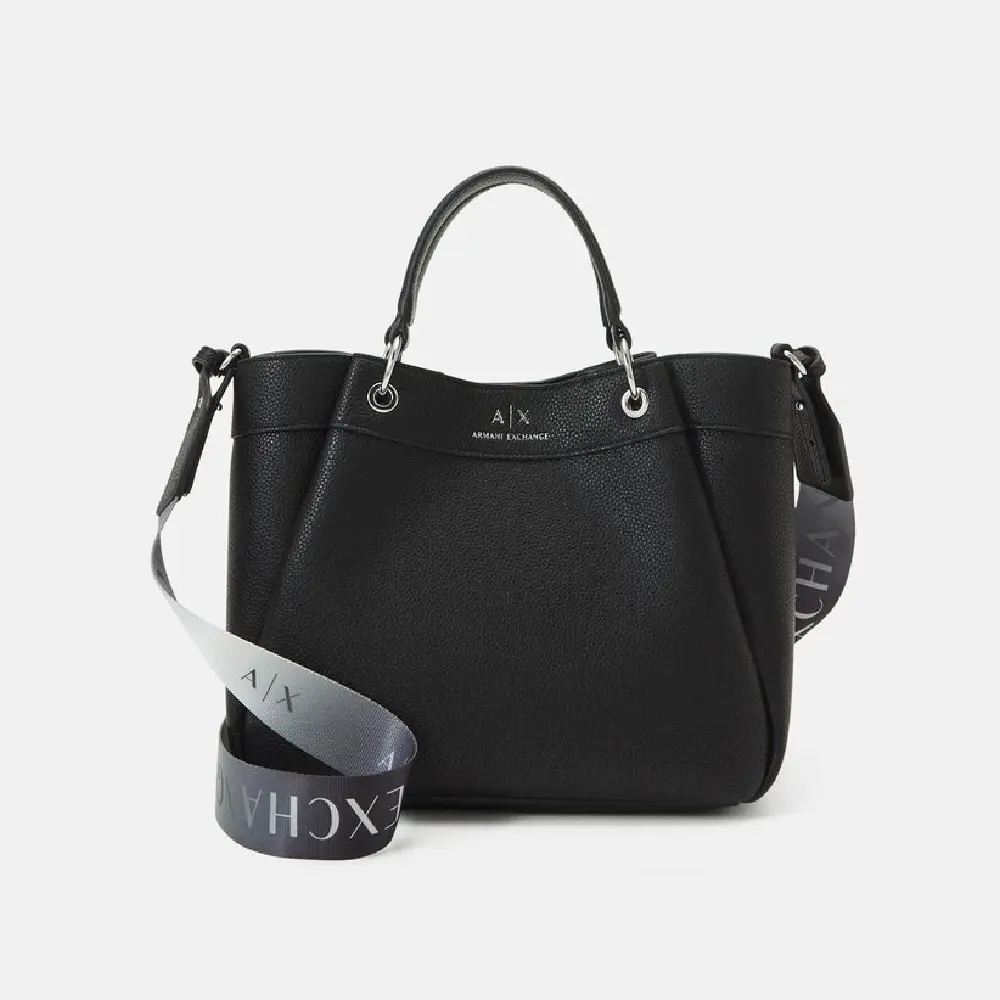

Сумка Armani Exchange, черный