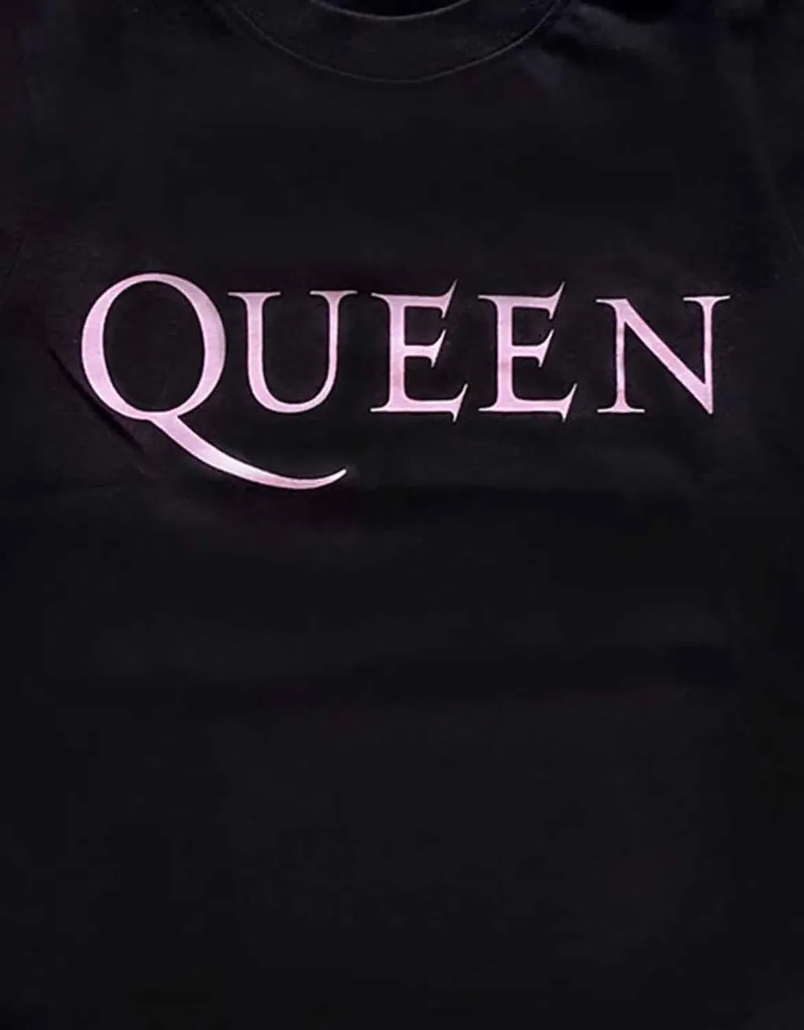 Детская футболка с принтом Toddler Pink Band Queen, Black — фото 2