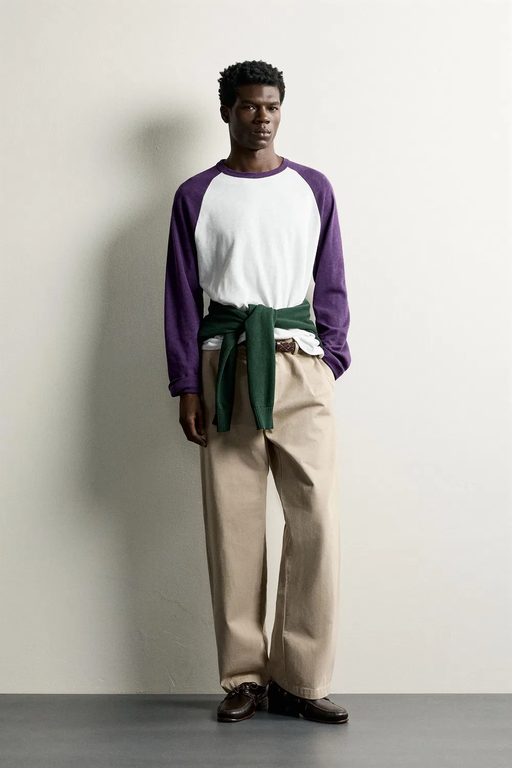 Футболка с цветовыми блоками, стандартного кроя. ZARA, Violet