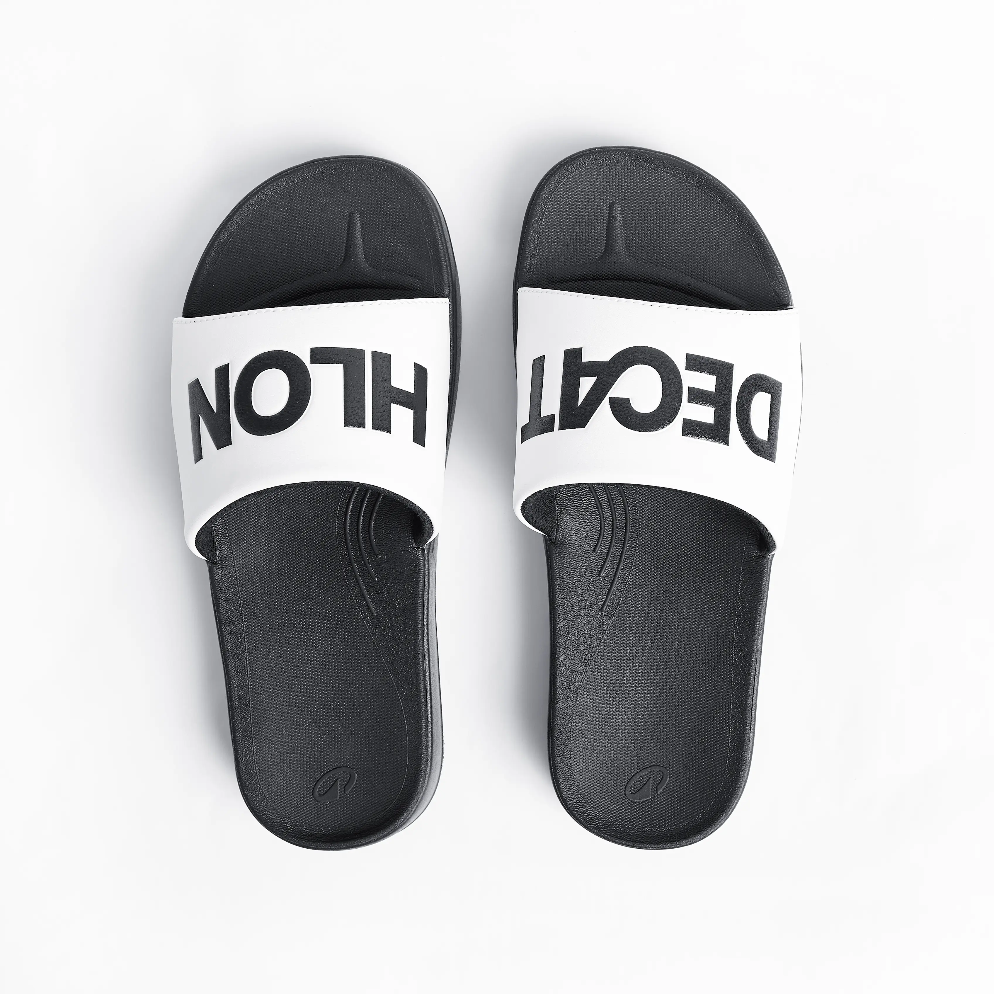 

Мужские бассейные тапочки Nabaiji 900 collector black white