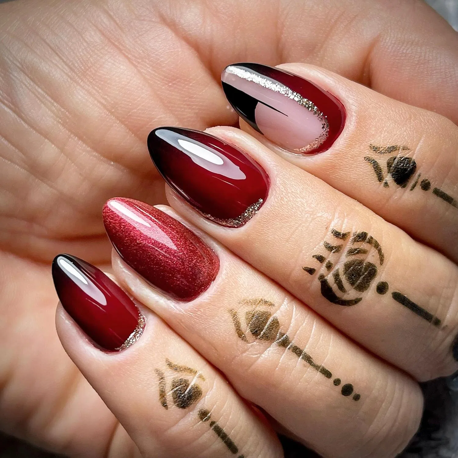 Верхнее покрытие для ногтей Ultimate Gloss Finish Gel, 15 мл Color Your Nails — фото 2