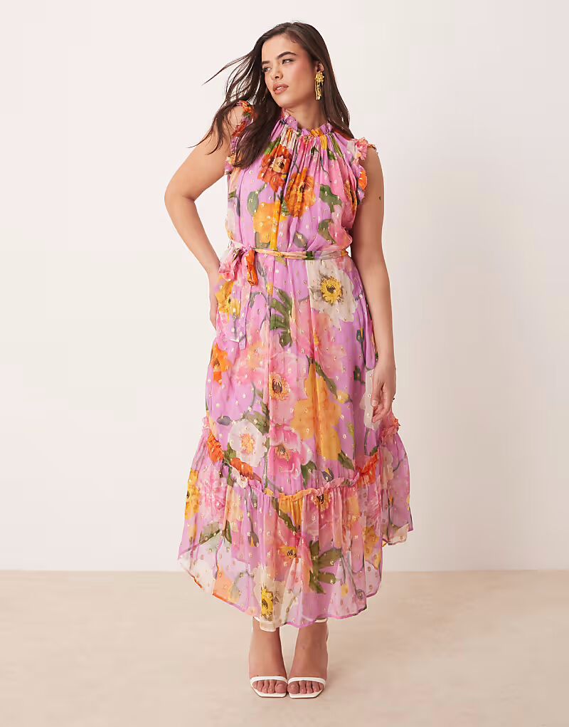 

Платье миди Hope & Ivy Plus с высоким воротом, оборками и поясом-завязкой, с розовым принтом