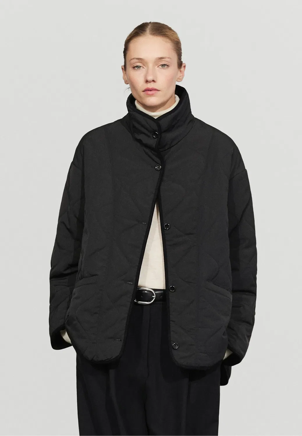 Куртка с волнистой строчкой - легкая куртка Massimo Dutti, Black