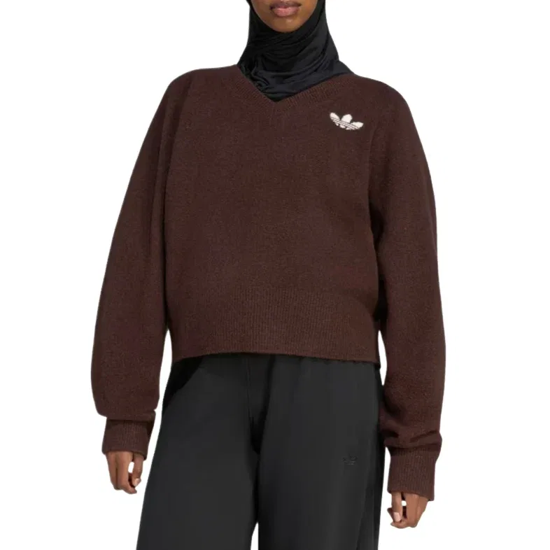 Женская футболка Essentials Knit Sweatshirt Asia Sizing 'Aurora Coffee' adidas, Aurora Coffee — фото 2