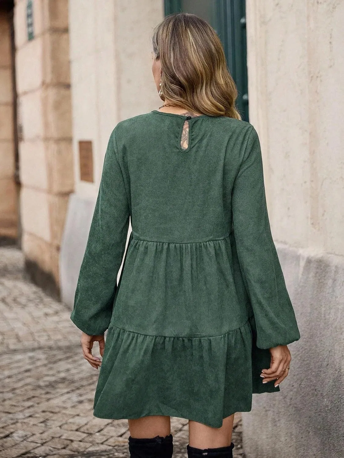 Женское короткое платье с воланами и пуговицами, Dark Green — фото 3