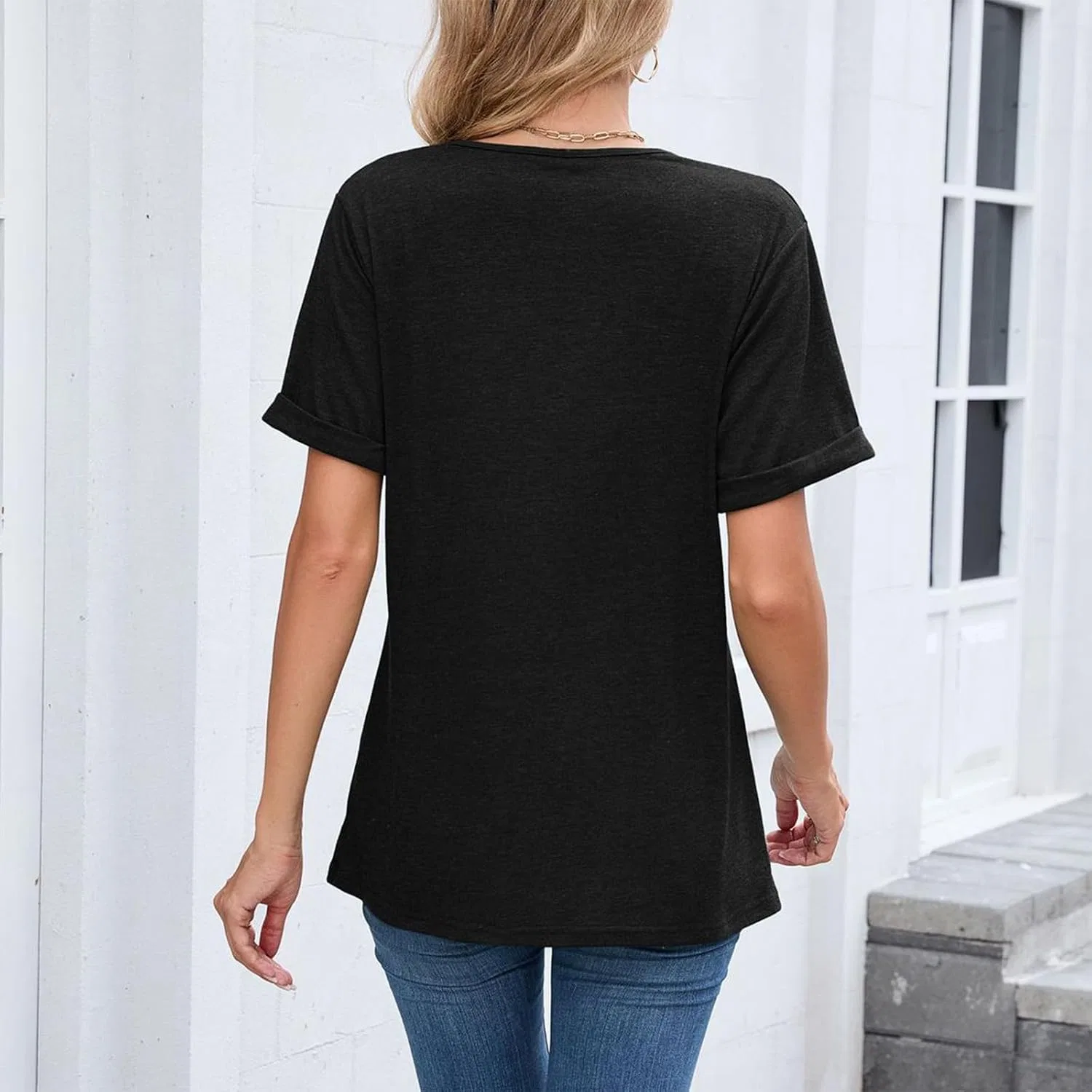 Женская футболка с V-образным вырезом и коротким рукавом Loose Fit, Black — фото 3