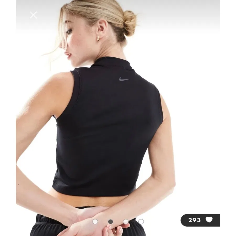 Женский спортивный топ с высоким воротом и принтом Nike One Dri-Fit Fitted Mock-Neck Cropped Training, Черный — фото 4