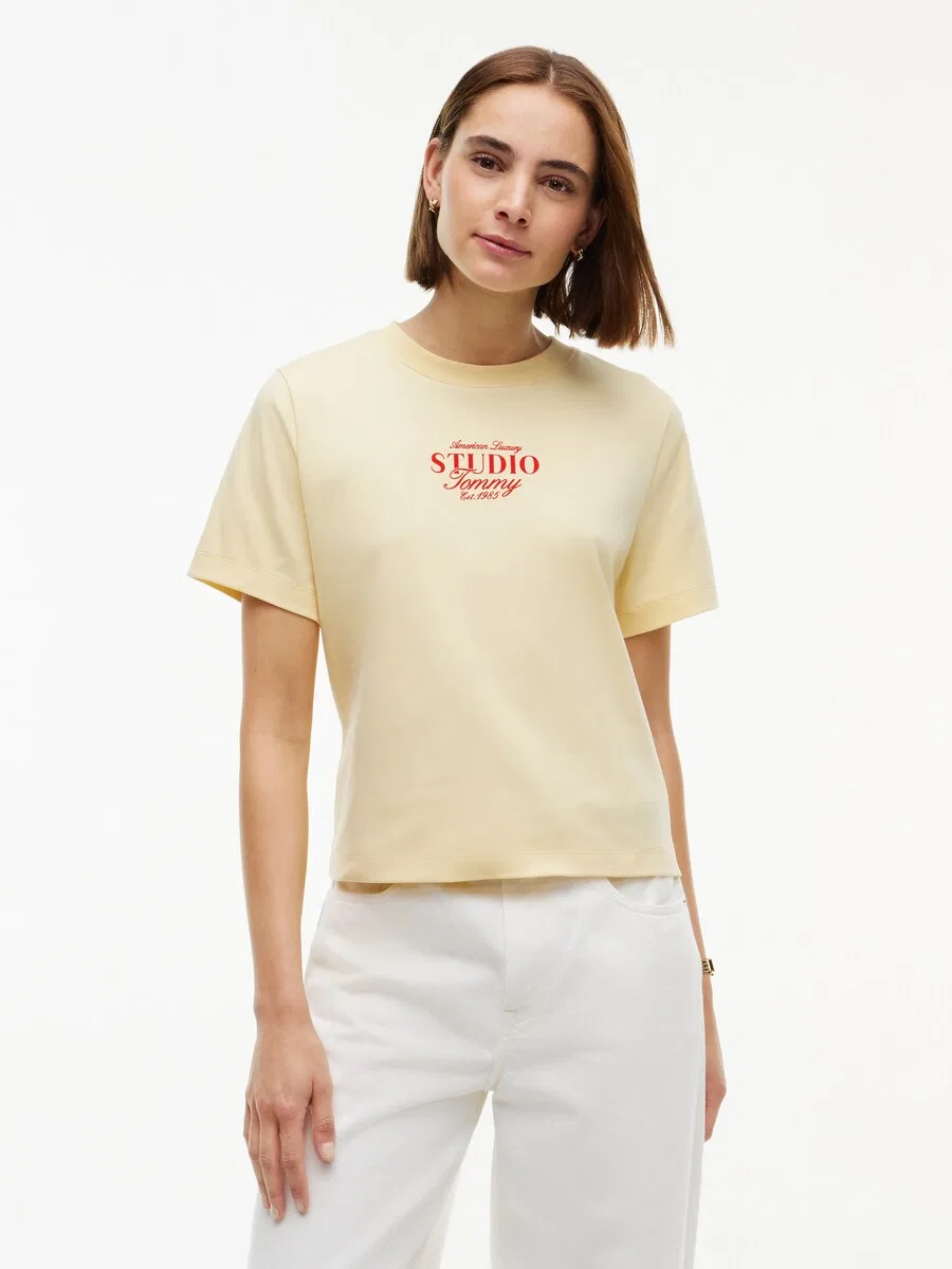 Футболка TOMMY HILFIGER STUDIO TOMMY светло-желтого цвета — фото 2