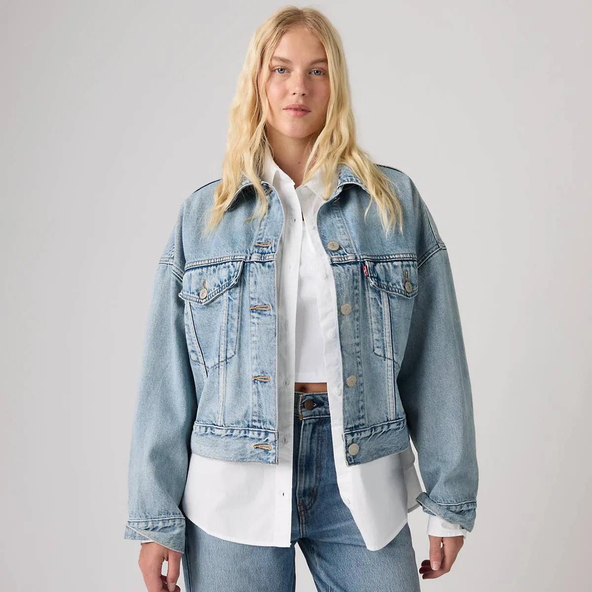 Свободная укороченная куртка-бомбер Levi's, Sunny Season - Light Wash