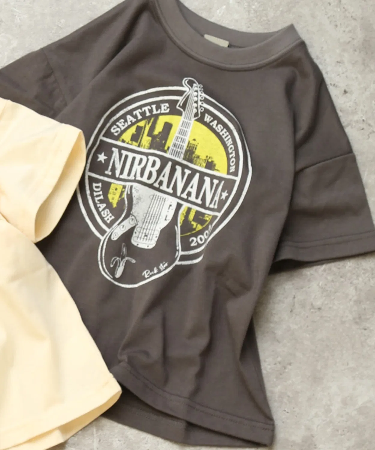 Детская футболка с принтом Nirbanana, полуприлегающего кроя DILASH, Charcoal Grey