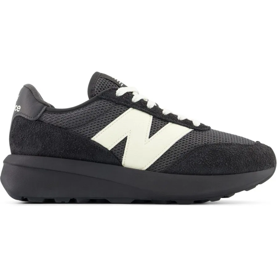 Кроссовки повседневные с шнуровкой New Balance 370, Черный