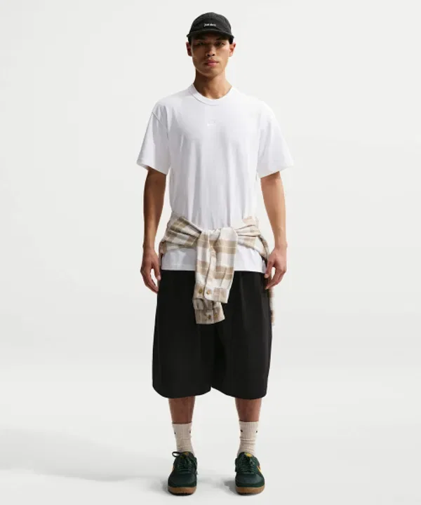 Футболка Nike Sportswear Premium Essential, белый — фото 4