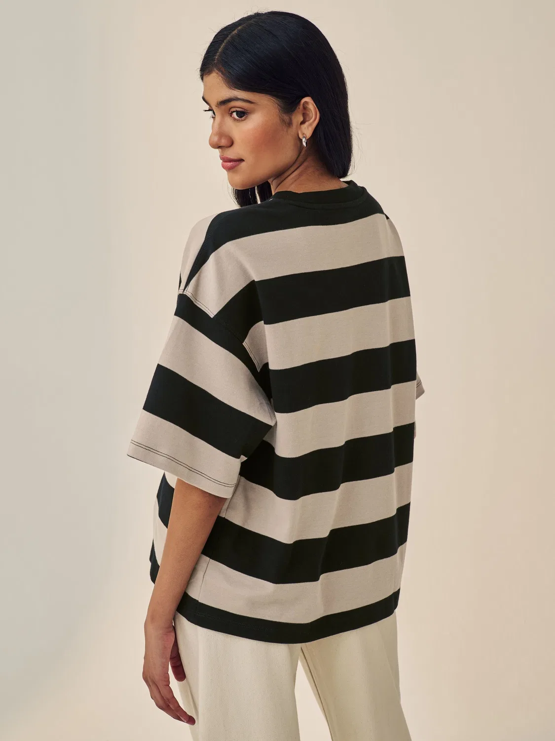 Футболка оверсайз бокс-фит Heavyweight Crew Neck Next, Black/Neutral Stripe — фото 4