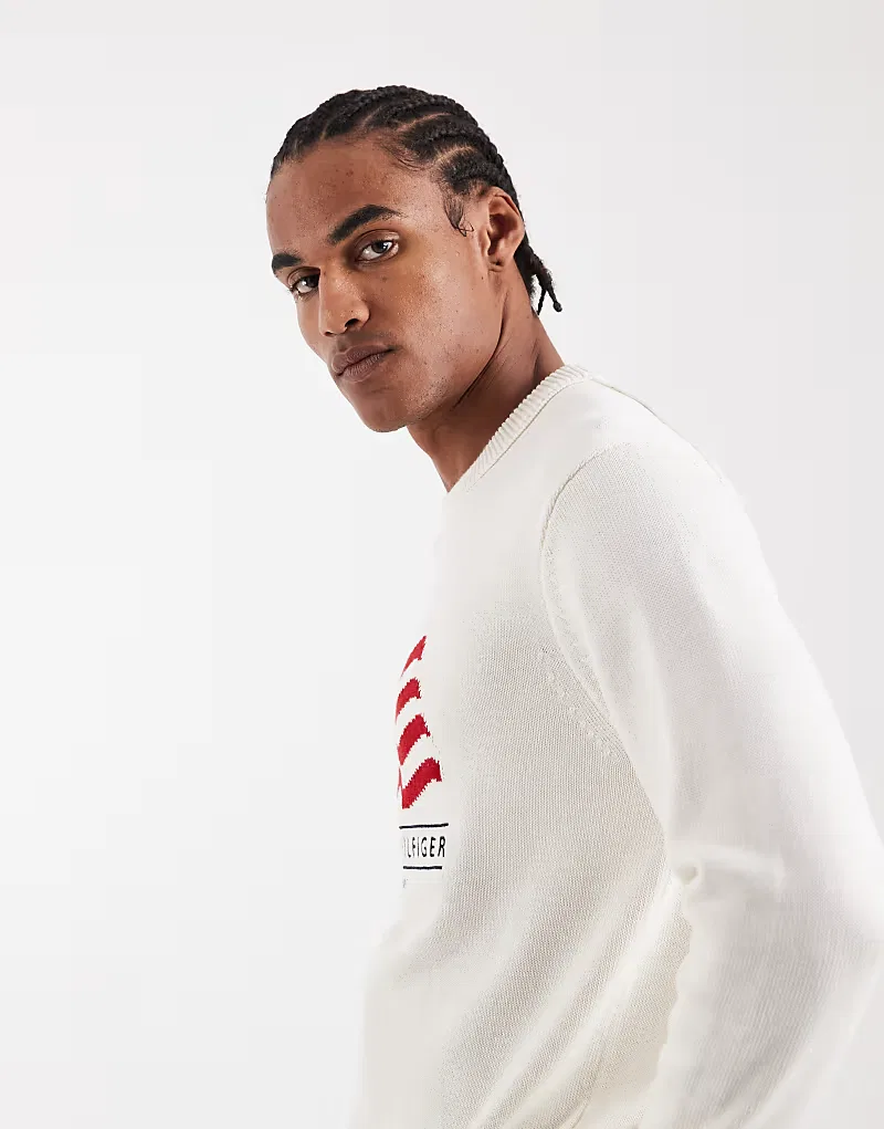 Вязаный джемпер Tommy Hilfiger с логотипом в виде развевающегося флага, белый — фото 4