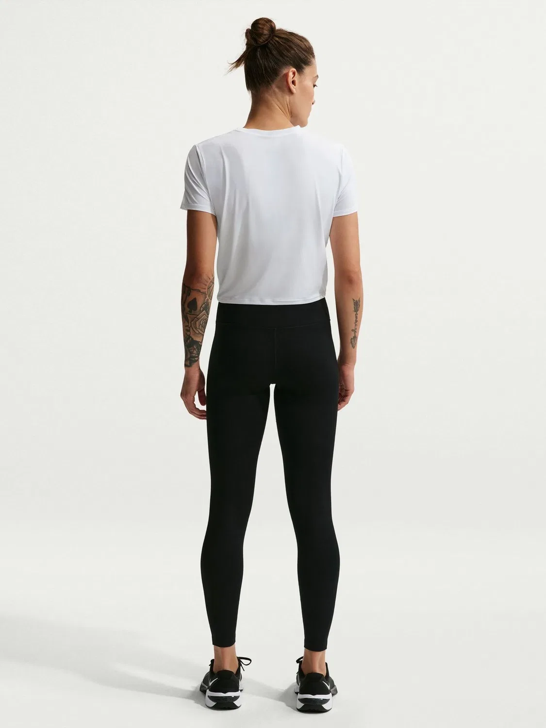 Топ Nike One Classic Twist Dri-FIT, белый — фото 2