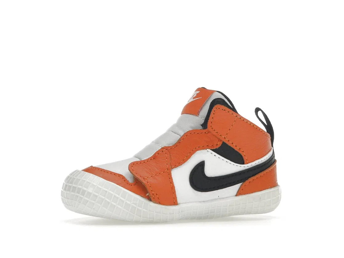 Детские кроссовки Lifestyle с принтом Jordan 1 Crib Bootie Jordan, White/Starfish/Black — фото 3