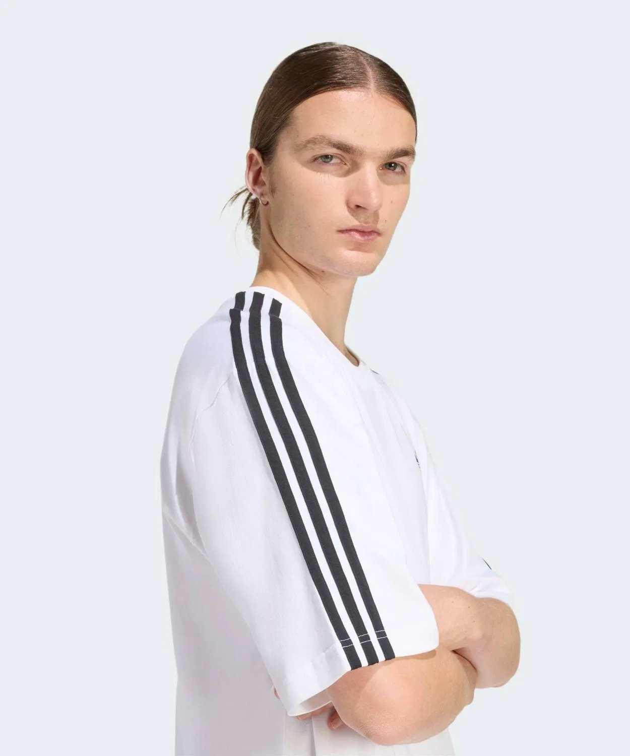 Мужская футболка оверсайз с принтом Adicolor Three Stripes Adidas, Белый — фото 4