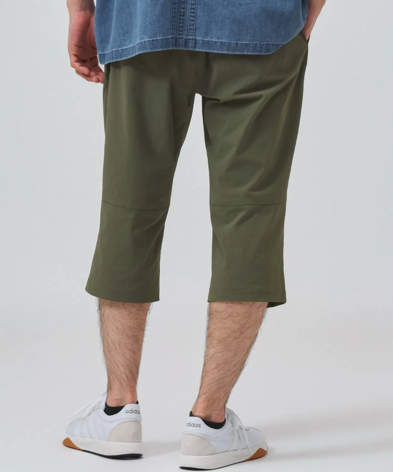Мужские штаны-чинос с зауженным кроем Cool Feeling Regular Fit Tapered Woven 3/4 Open Hem, Adidas, Black — фото 3