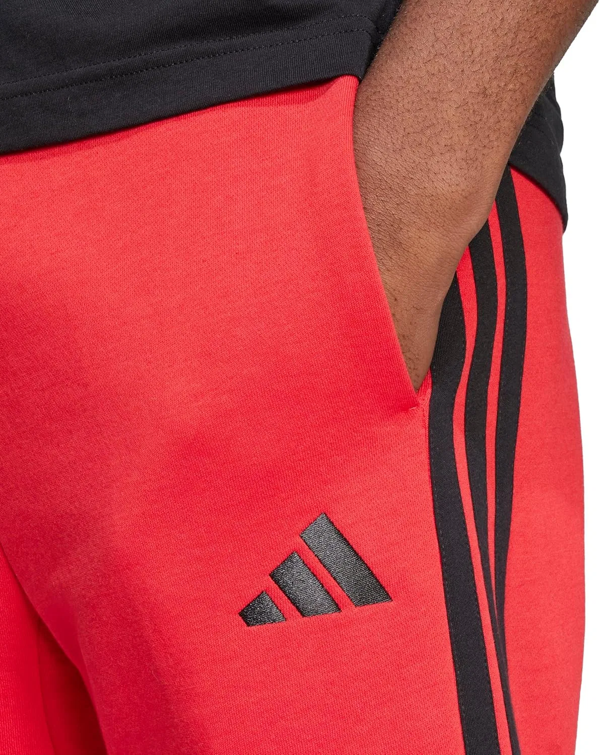 Шорты Essential 3-Stripes adidas, Pure Ruby/Black — фото 4