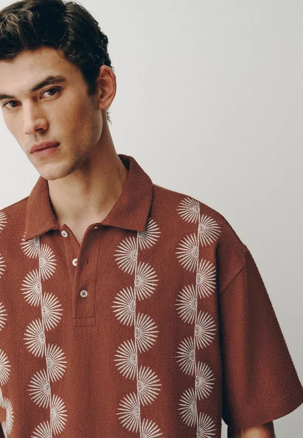 Футболка поло хлопок Regular fit - textured short sleeve polo shirts Next, Rust Red Craft, красный — фото 4