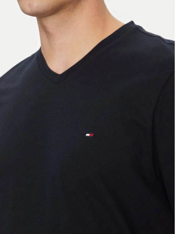 Футболка regular fit Essential V-Neck Tee Tommy Hilfiger, темно-синий — фото 4