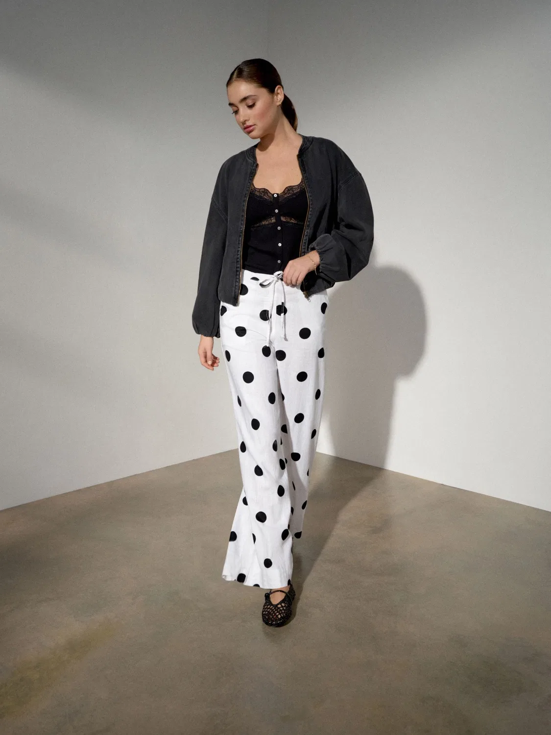 Брюки широкие Polka Dot из смеси льна Next, белый/черный горошек — фото 2
