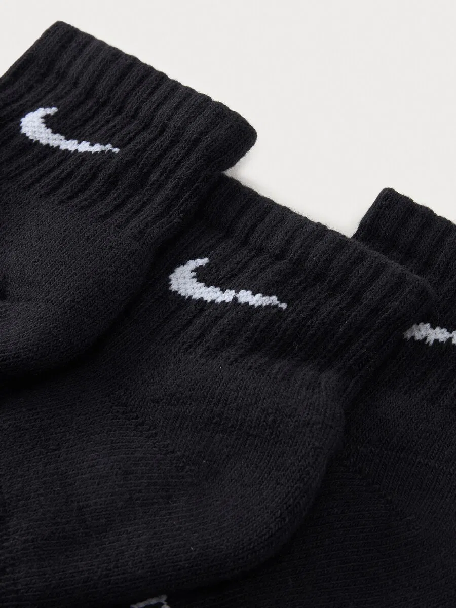 Спортивные носки NIKE 'Everyday' черного цвета — фото 2