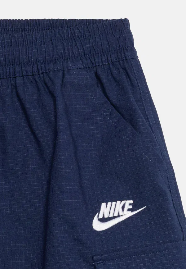 Шорты из хлопка и полиэстера Nike Sportswear, белый/темно-синий — фото 4