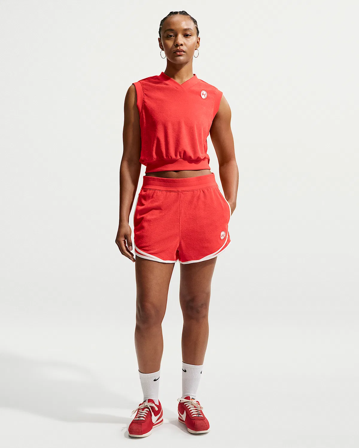 Женские шорты средней посадки Nike Sportswear Chill Terry, Light Crimson/Sail