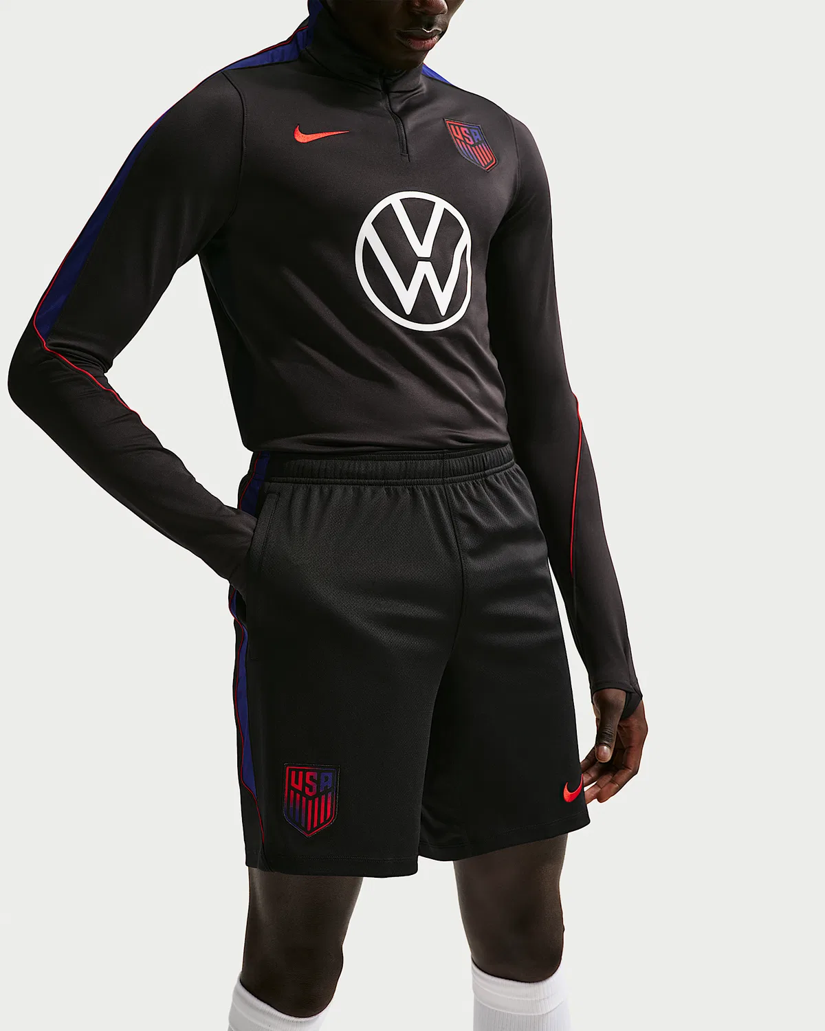 Мужские шорты Nike Dri-FIT Soccer Knit USMNT Strike, Black/Deep Royal Blue/Challenge Red — фото 2