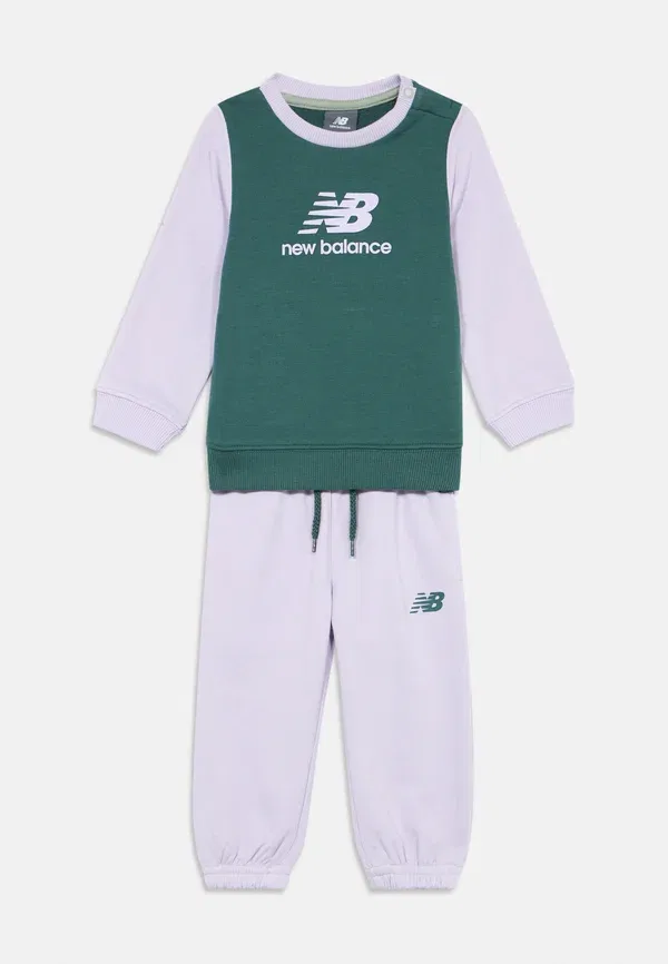 Спортивный костюм с принтом New Balance New Spruce